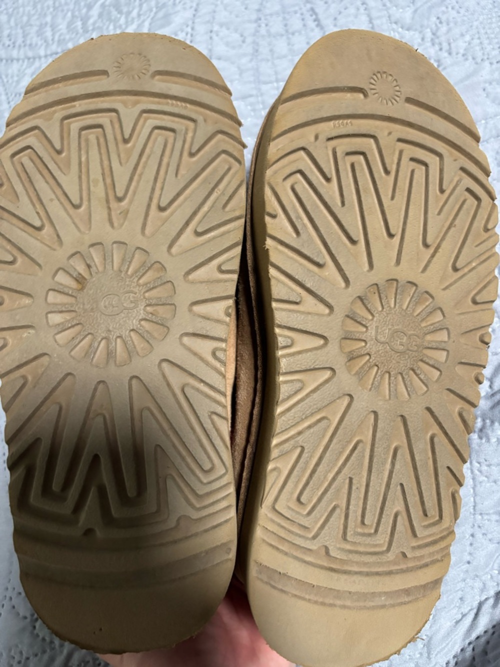 Ugg Slippers - Picture 4 of 6